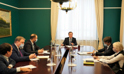 Общественная сила: губернатор Дмитрий Азаров обсудил перспективные проекты с сопредседателями регионального штаба ОНФ