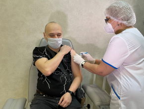 Вакцинация, ревакцинация и дезинфекция. В Тольятти продолжают бороться с COVID-19