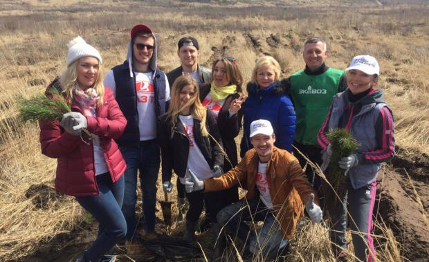 Телеведущие сажают деревья. Апрель 2017г.