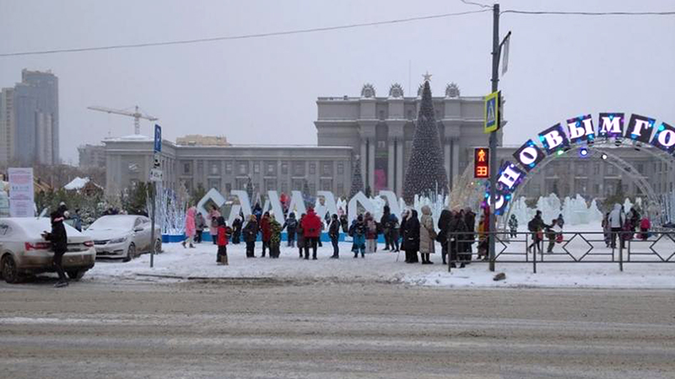 Местное время самара сегодня. В Самаре минируют. Январь в городе фото. Заминирование в Самаре сегодня школы. Минирование школ в Самаре 13 января Самара.