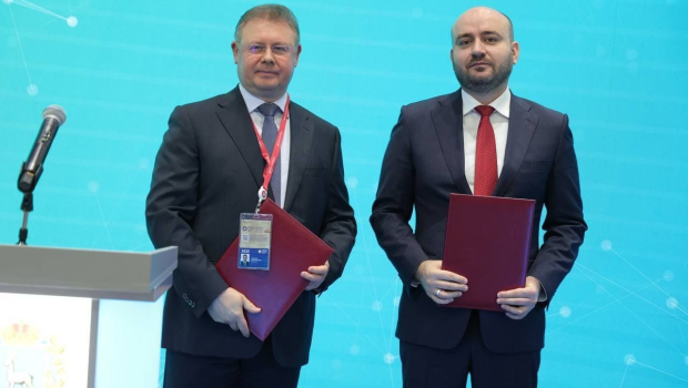 Правительство Самарской области и «КуйбышевАзот» подписали соглашение о сотрудничестве в рамках ПМЭФ на 25 млрд рублей