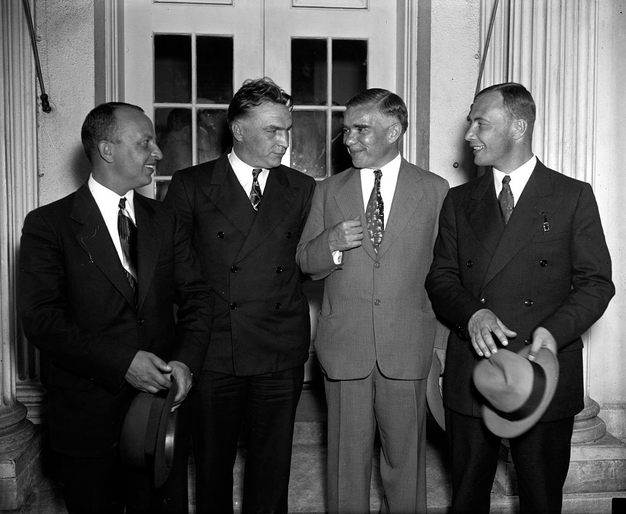 Участники полёта с послом СССР в США Трояновским, 1937 год