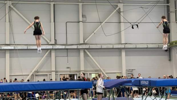 Допрыгнуть до медали. В Тольятти проходят чемпионат и первенство ПФО по прыжкам на батуте