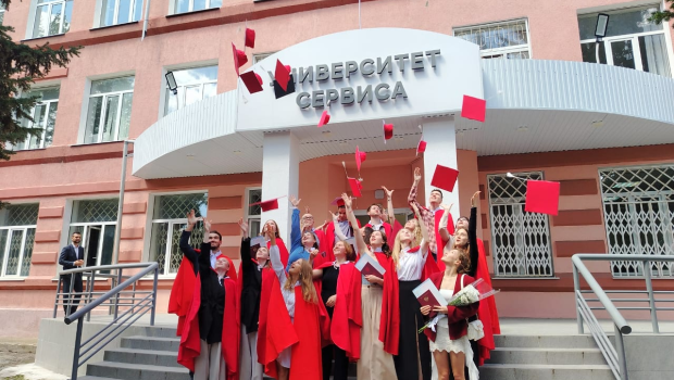 Тольятти провожает во взрослую жизнь выпускников ПВГУСа!