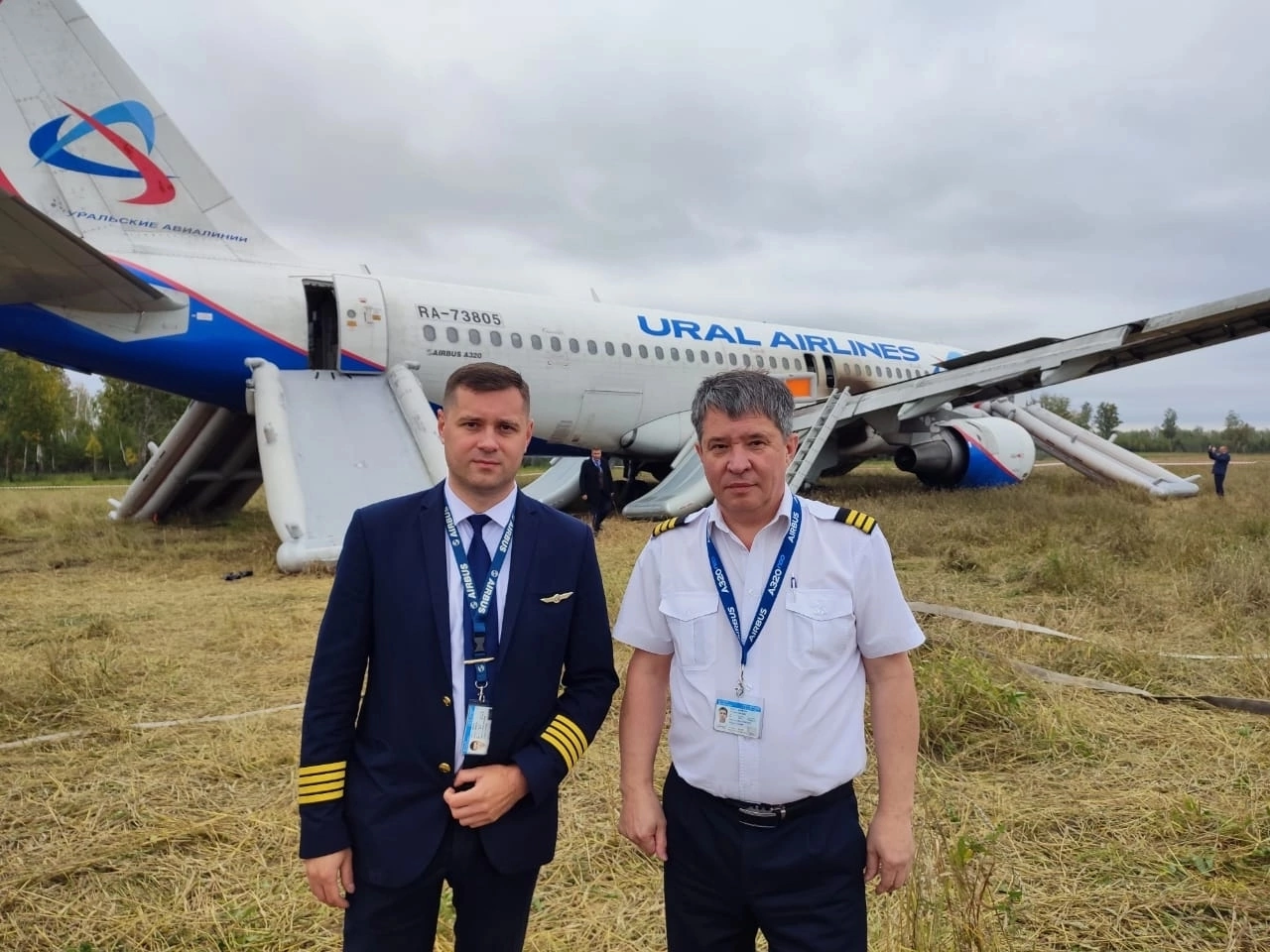 Второй пилот Airbus A320 Уральских авиалиний Эдуард Семенов рассказал,  как экипажу удалось избежать катастрофы в Новосибирской области |  12.09.2023 | Тольятти - БезФормата