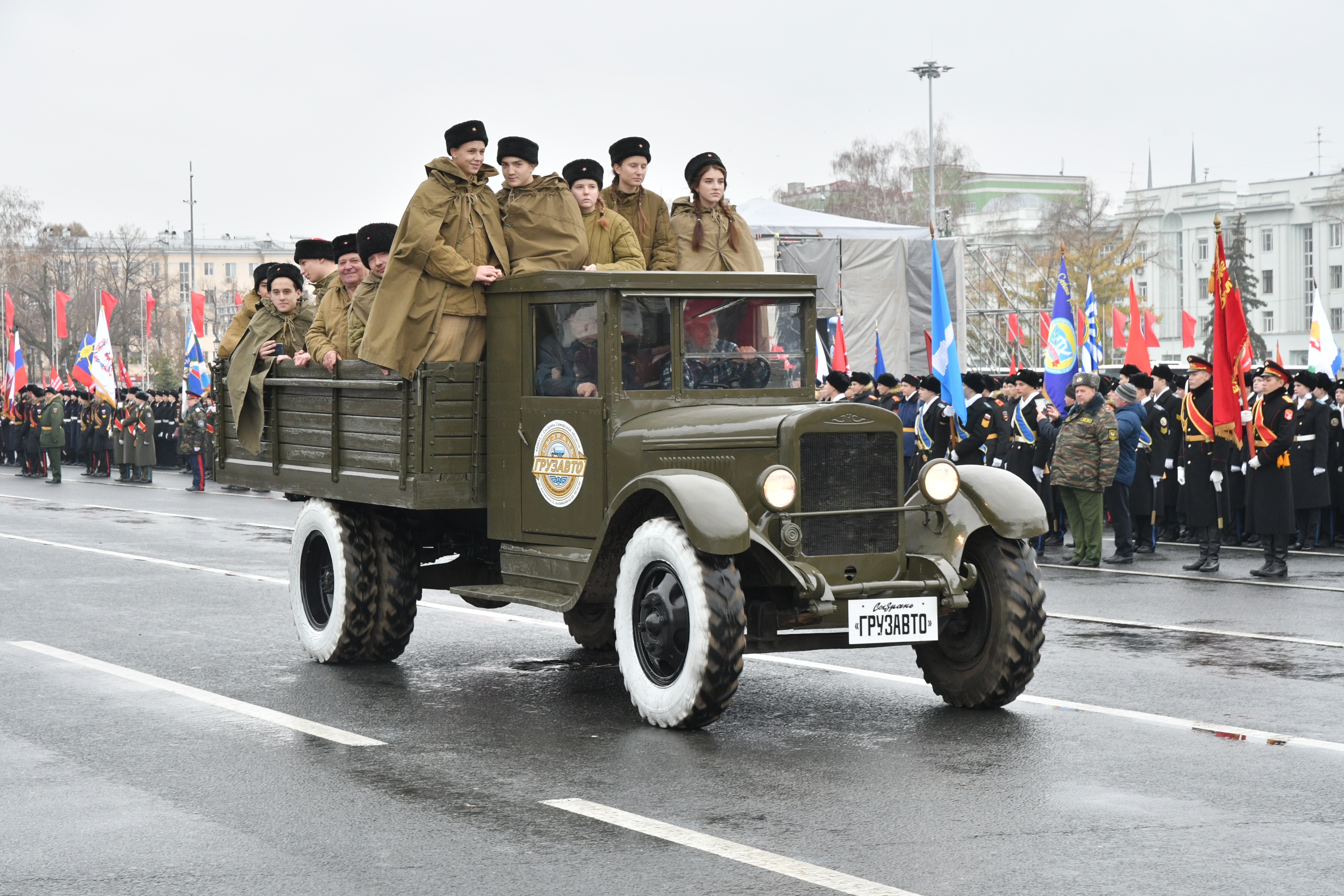 Прямая трансляция парада победы 24