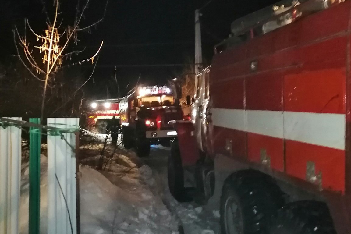 Ночной пожар унёс жизнь в Волжском посёлке | 16.02.2024 | Тольятти -  БезФормата