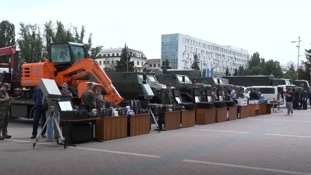 Очередная партия техники от правительства Самарской области отправилась в зону СВО