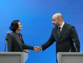 Конкретные планы совместной работы на благо развития спорта. Вячеслав Федорищев подписал ряд соглашений о сотрудничестве региона со всероссийскими спортивными федерациями и обществами