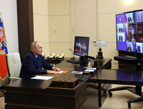 Владимир Путин обсудил с Совбезом развитие Северного морского пути