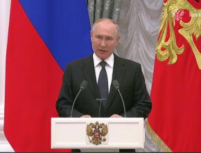 В Екатерининском зале Кремля состоялась церемония вручения Владимиром Путиным высших государственных наград РФ