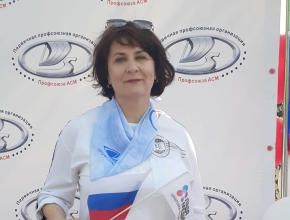 С новой наградой нашу Наташу! Профсоюзный лидер «ЛАДА-МЕДИА» Наталья Луника удостоена нагрудного знака «За заслуги перед профсоюзом»