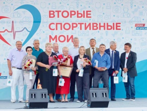 «Это настоящее призвание». Виктор Кудряшов поздравил медицинских работников региона с профессиональным праздником