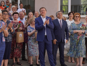 Дмитрий Азаров обратился к выпускникам школ Самарской области