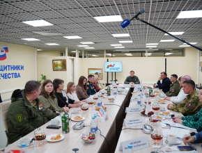 Дмитрий Азаров встретился с ветеранами и семьями участников СВО
