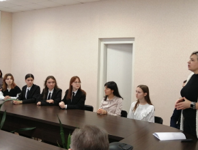Школа – дело жизни. Как заинтересовать в этом будущих педагогов, обсудили на круглом столе в Тольятти