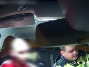В Тольятти юноша без водительских прав, управляя незарегистрированным автомобилем, пытался скрыться от полицейских