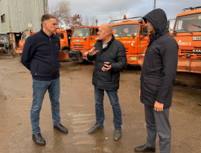 90 единиц техники выйдут на расчистку снега. Глава Тольятти Илья Сухих рассказал, как город готовится к зиме