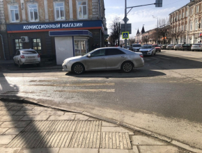 В Самарской области женщина и двое малышей попали под колёса пожилому водителю