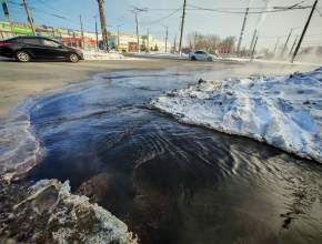 Прорыв водопровода в Комсомольском районе прокомментировал Илья Сухих