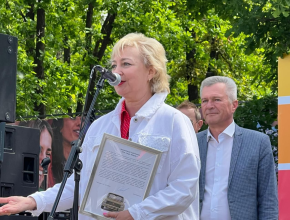Ирина Денисова: «Все эти 35 лет мы только вместе с вами создаём яркое, интересное и красивое телевидение»