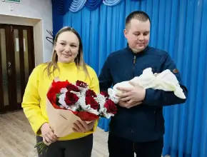 «Эмоции невероятные, словами не передать!».  Жительницу Тольятти, которая первой в Самарской области родила дочь в новом году, выписали из роддома