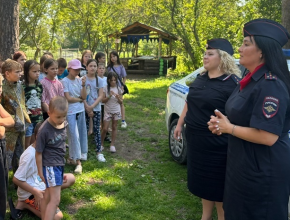 Полицейские Самарской области провели мероприятие с ребятами, отдыхающими в летнем лагере