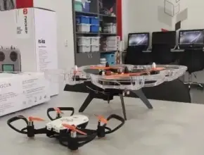 «Запустили областной проект - 100 классов «Российские технологии» в школах», - об этом сообщил губернатор Вячеслав Федорищев