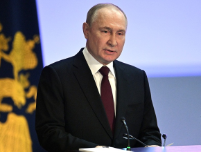 Владимир Путин выступил на расширенном заседании коллегии МВД России