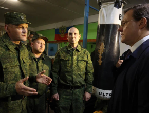 Губернатор Дмитрий Азаров встретился в Тольятти с мобилизованными жителями Самарской области