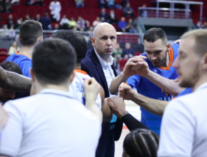 «Наша команда может играть лучше». Баскетболисты «Самары» на своей площадке уступили «Уралмашу» — 77:83