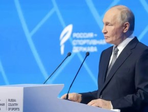 Президент Владимир Путин приехал на форум «Россия – спортивная держава»