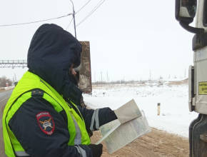 Дважды попался пьяным за рулем