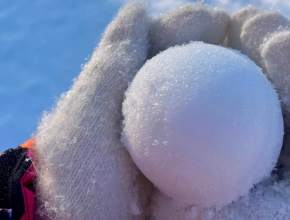 Театр, поездка или активный отдых: идеи празднования дня рождения зимой