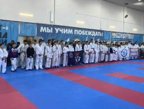 Держать удар. На трибунах накал эмоций, на татами шквал адреналина. Эти мальчишки и девчонки знают как побеждать!