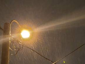 Ветер и метель продолжают властвовать над регионом