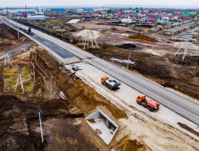 Дмитрий Азаров: «За год построили, реконструировали и отремонтировали более 712 километров дорог»