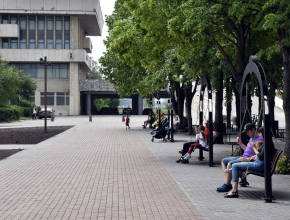 Для всех, кто любит читать! На общественных пространствах города стартует проект «Тольятти предпоЧИТАЕТ»