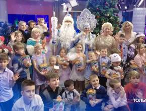 Новогодняя сказка для ребят! Чудесный детский праздник состоялся в студии «ЛАДА-МЕДИА»