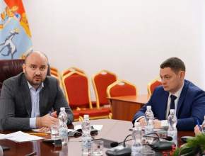 Все службы несут круглосуточное дежурство. Губернатор провел заседание штаба по жизнеобеспечению