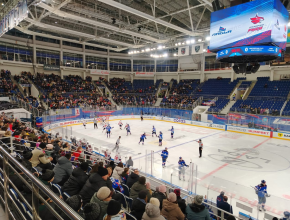 Урок хоккея для юных болельщиков