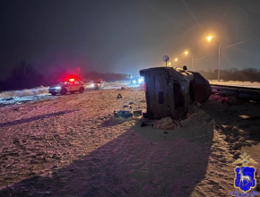 Въехала в бетонное ограждение. Ночью в Тольятти произошло ДТП