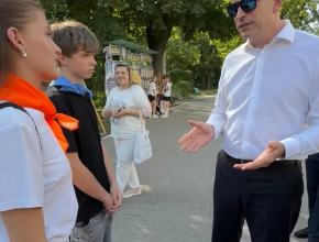 Глава Тольятти Илья Сухих посетил пансионаты города и пообщался с ребятами из Снежного