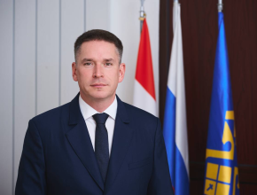 Глава Тольятти Илья Сухих поздравил учителей с профессиональным праздником