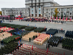 Прямая трансляция Парада памяти с площади Куйбышева в Самаре - 7 ноября в 12:00 на телеканале ТОЛЬЯТТИ 24