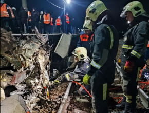 Поезд столкнулся с автомобилем на переезде в Новосемейкино