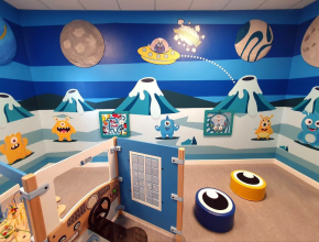 Выделенный коридор и игровая комната. В аэропорту «Курумоч» появились новшества для маленьких путешественников