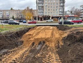 Работы на улице Лесной остановлены. Документов, разрешающих вести строительство, нет