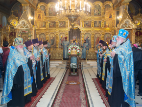 Большой православный праздник. 4 ноября отмечается День иконы Казанской Божьей Матери