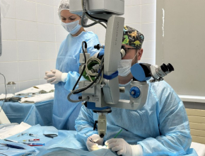 Высокотехнологичная операция. Самарские офтальмологи спасли зрение фермеру, получившему травму глаза от рога коровы